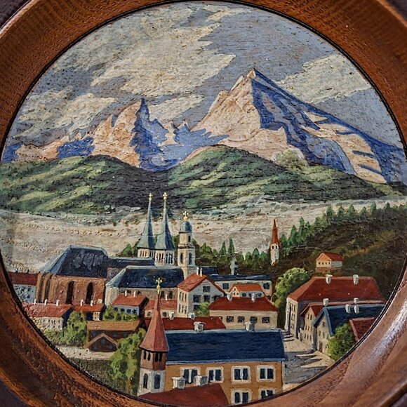 Vintage 8" Wooden Plate Hand Painted Bavarian Alps Konopitzky Berohtesgaden - Picture 3 of 6